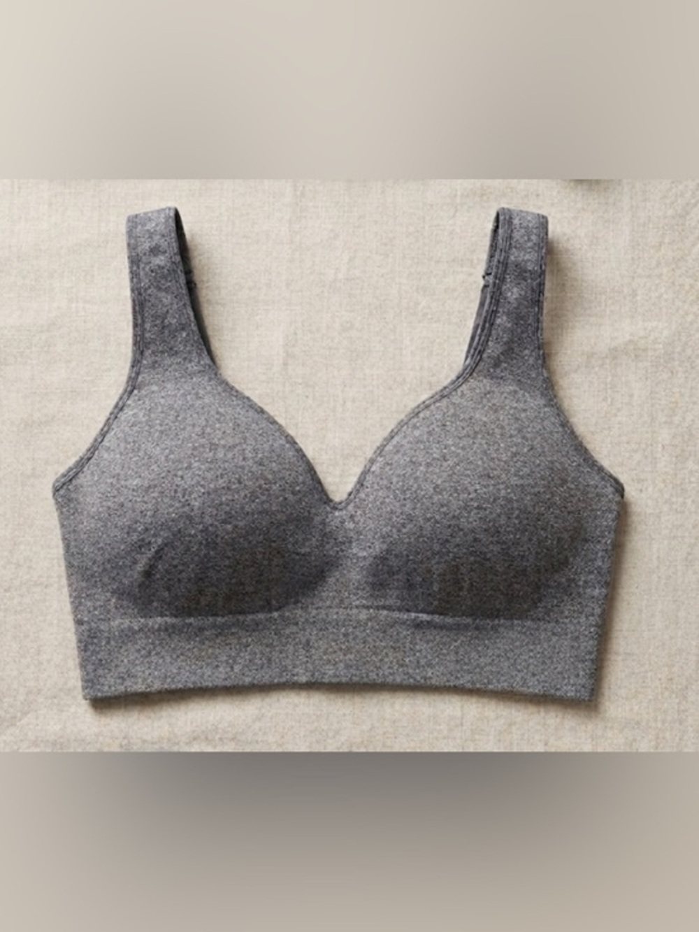 Puma Sports Seamless Performance Bra Light Gray NWOT